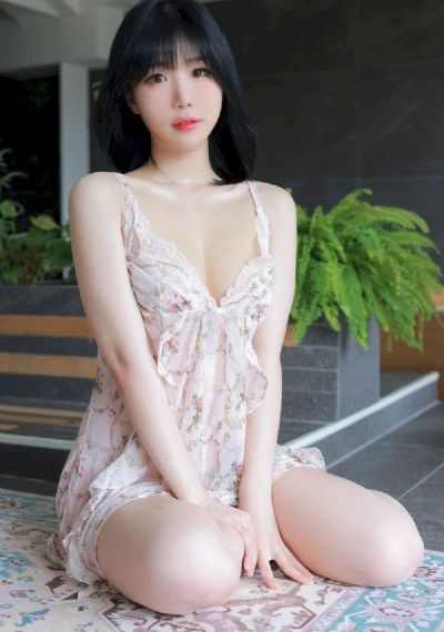 诱人的年轻的秘书2