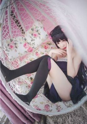 学院侵触